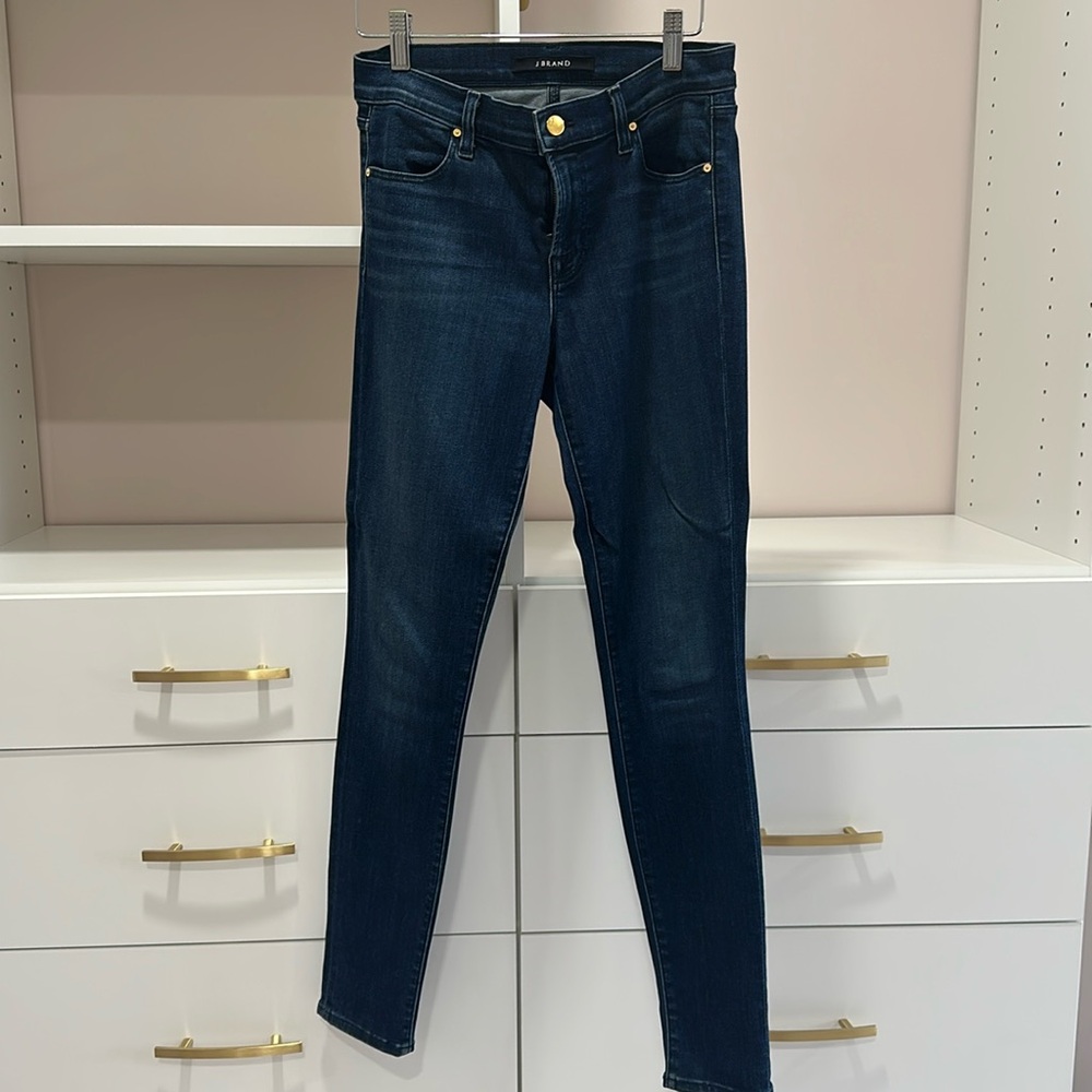 JBrand 620 Mid Rise Super Skinny